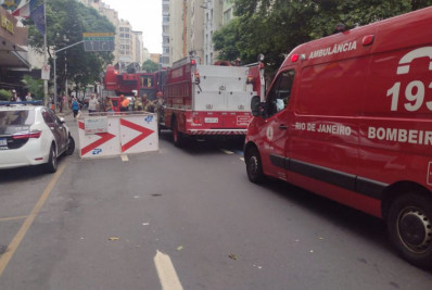 Apartamento de hotel em Copacabana pega fogo e bombeiros são acionados 