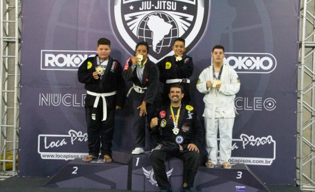 Fotos: Conheça a academia que ensina jiu-jitsu brasileiro na Irlanda -  03/07/2015 - UOL Economia