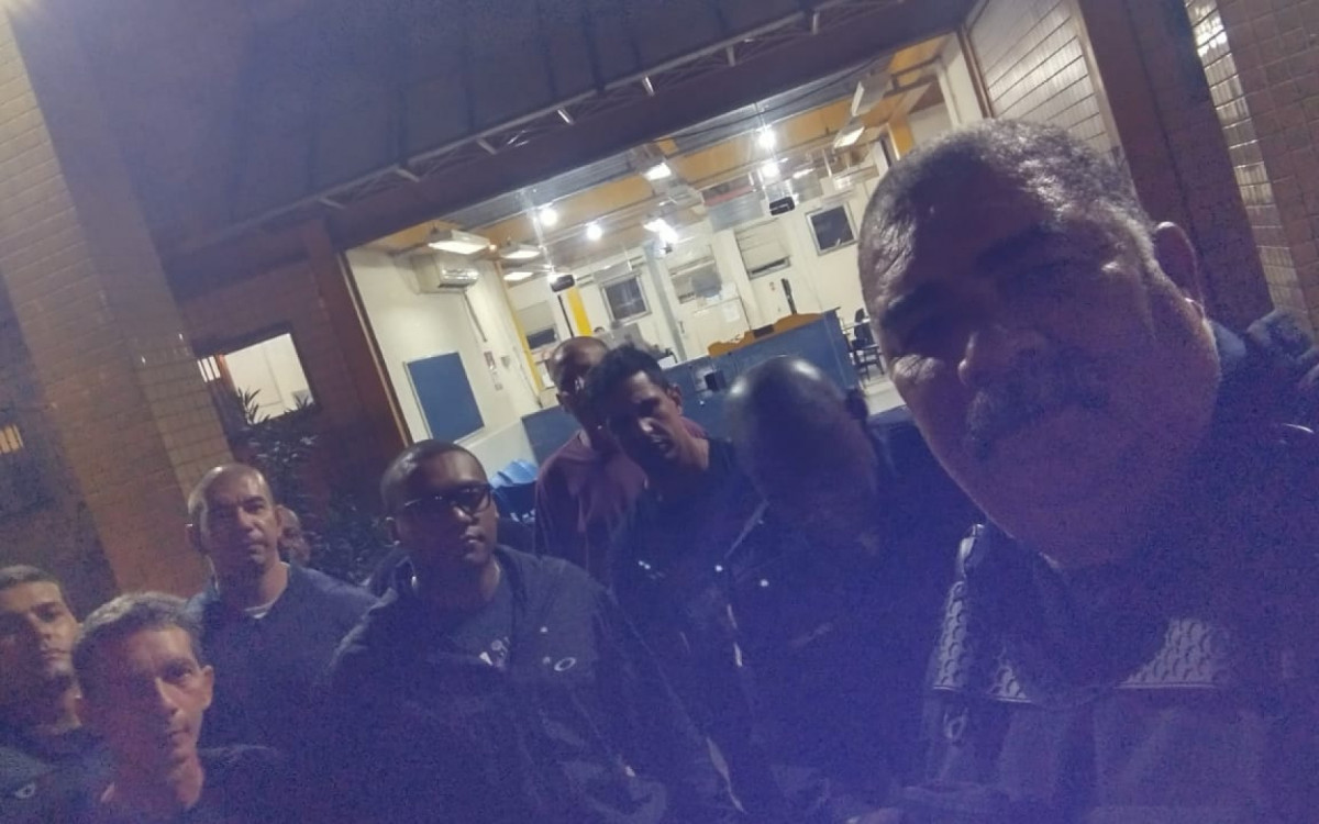 Guardas Municipais estavam no interior do prédio quando ouviram barulho vindo da área externa - Divulgação / GM-SG