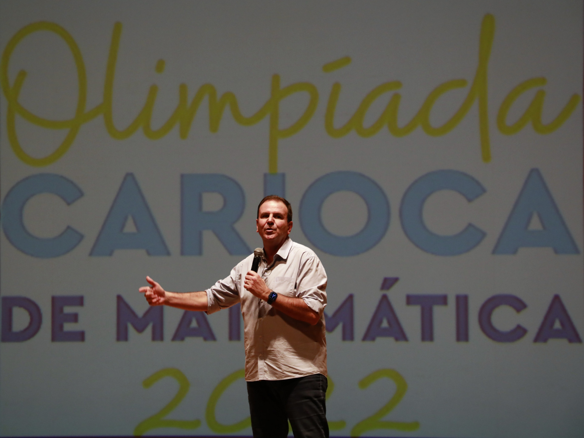 Prefeito Eduardo Paes e secretário Renan Ferreirinha participam de evento com premiação aos alunos de melhor desempenho na 2ª Olimpíada Carioca de Matemática - Divulgação / Marcos de Paula / Prefeitura do Rio