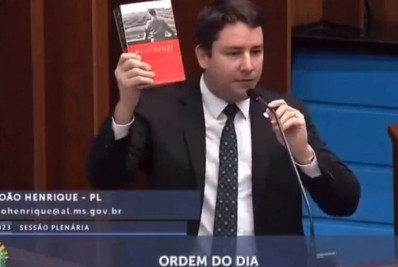 MPF investiga deputado que exibiu livro de Hitler em Assembleia do MS