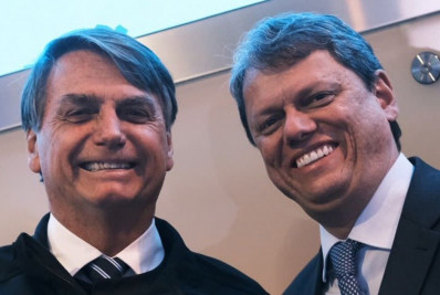 Tarcísio reafirma amizade com Bolsonaro e diz ter perfil moderado