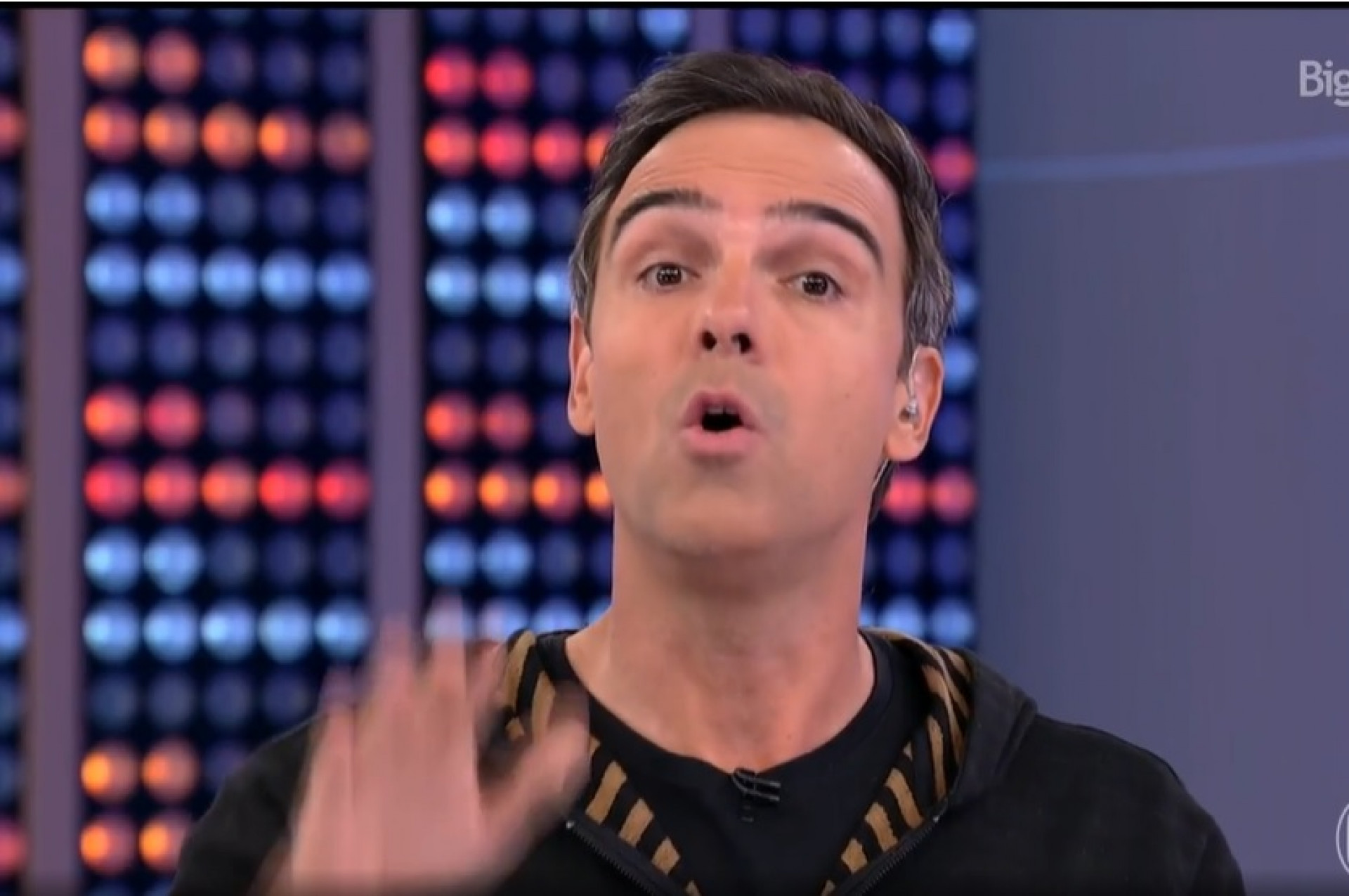 Tadeu Schmidt dá detalhes sobre o Quarto Branco - Reprodução de vídeo / TV Globo