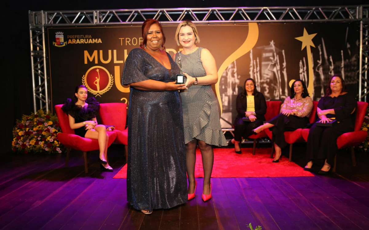 Trof&eacute;u Mulher de Ouro 2023