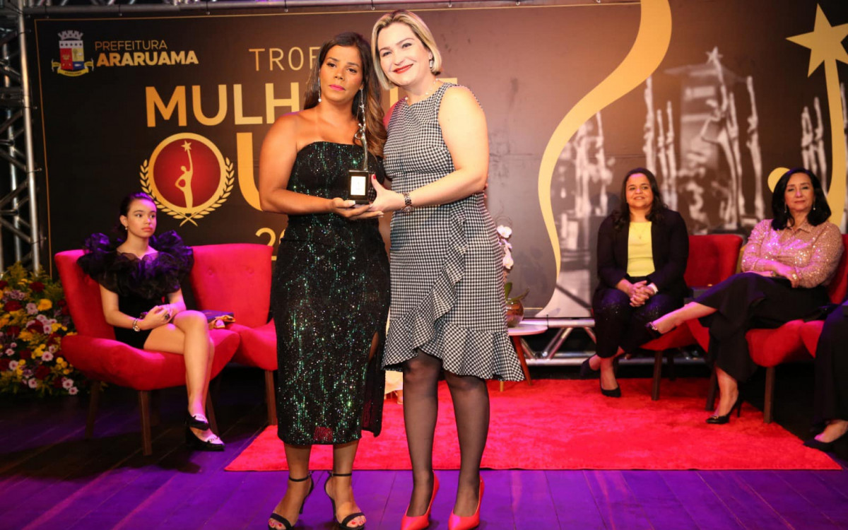 Trof&eacute;u Mulher de Ouro 2023