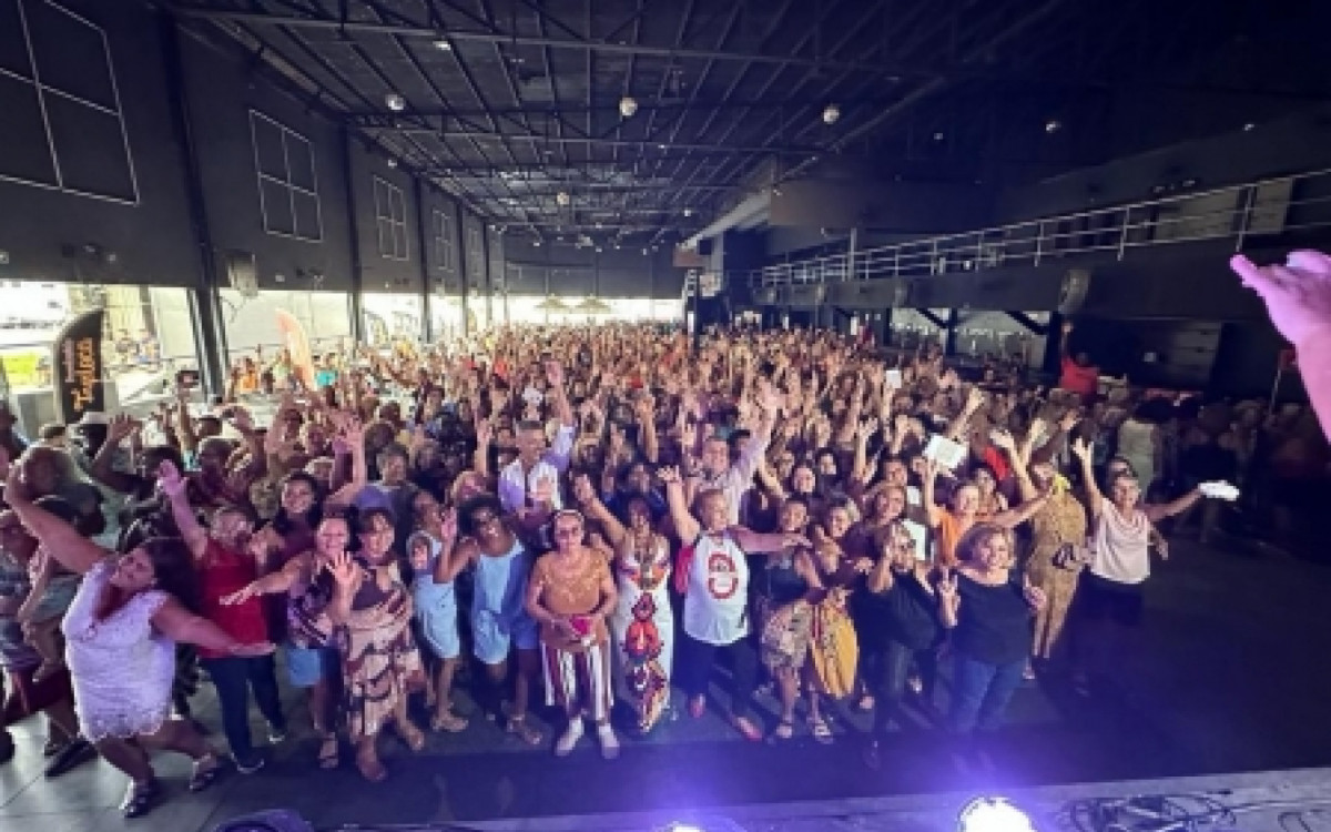 Celebra&ccedil;&atilde;o ao Dia da Mulher em Duque de Caxias