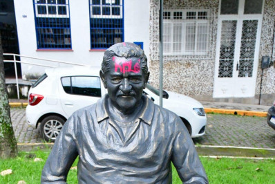 Monumentos históricos são alvos de vandalismo em Resende