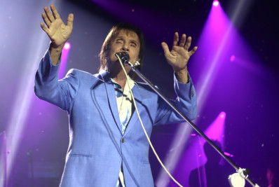 Roberto Carlos promete músicas novas para 2023 e avisa: 'Tenho tudo na manga'