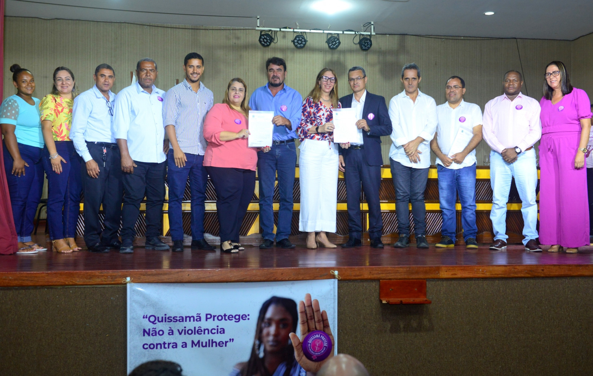 Quissam&atilde; apresenta novos projetos de lei para fortalecimento da rede de prote&ccedil;&atilde;o &agrave; mulher no munic&iacute;pio - Divulga&ccedil;&atilde;o