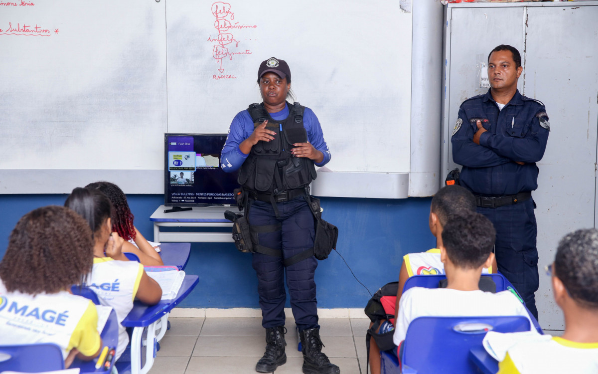 Projeto Ronda Escolar em Mag&eacute; - Romulo Barbosa/Divulga&ccedil;&atilde;o