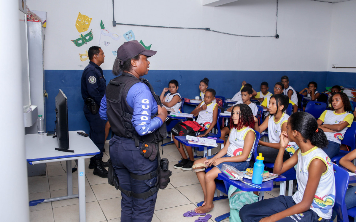 Projeto Ronda Escolar em Mag&eacute; - Romulo Barbosa/Divulga&ccedil;&atilde;o