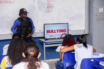 Projeto Ronda Escolar discute temas atuais nas escolas de Magé