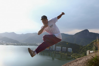 No alto do Cantagalo, bboy Kapu treina para garantir vaga nas Olimpíadas 2024
