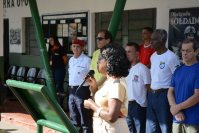 Fátima Lima participa de solenidade no Tiro de Guerra de Barra Mansa