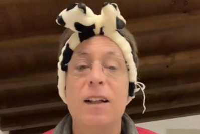 Pedro Cardoso compartilha rotina de cuidados com a pele no TikTok