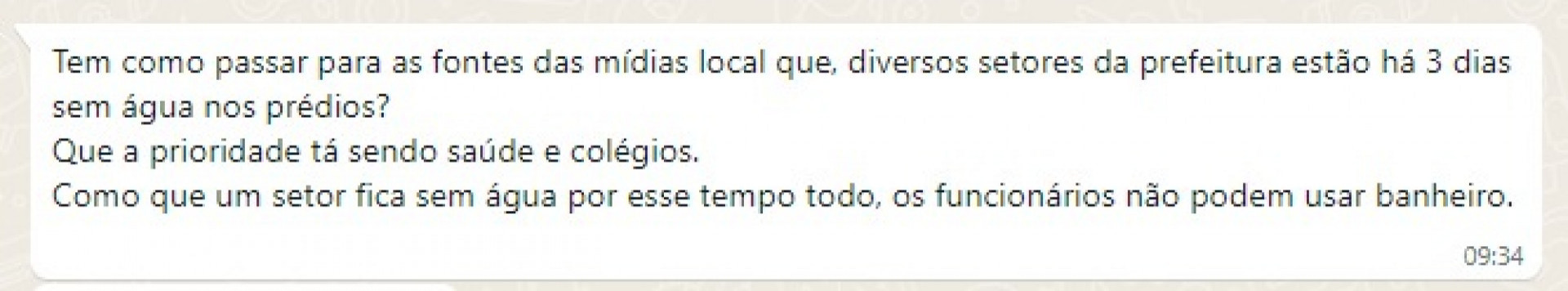 Funcion&aacute;rio afirma que o pr&eacute;dio da Prefeitura nunca teve liga&ccedil;&atilde;o de &aacute;gua, e sobrevive por caminh&atilde;o pipa - Divulga&ccedil;&atilde;o 