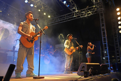 Banda Melim encerra em grande estilo a badalada Semana da Mulher em Búzios