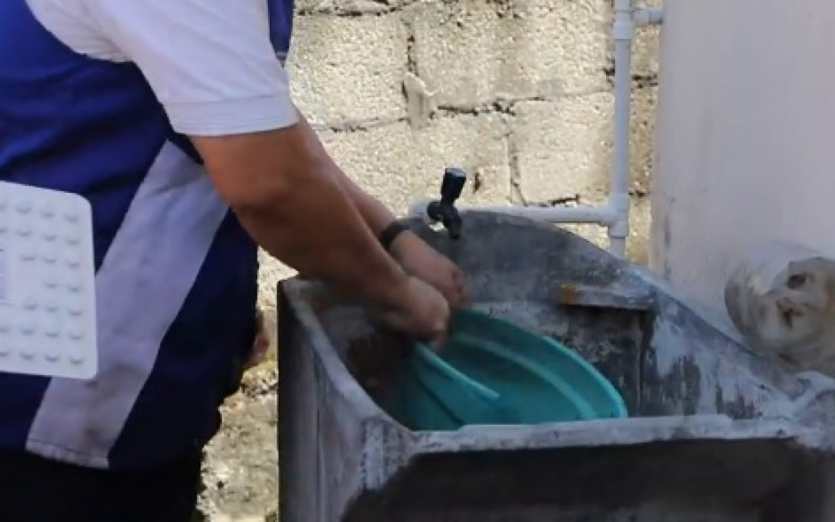 A a&ccedil;&atilde;o de combate ao mosquito da dengue em S&atilde;o Jo&atilde;o de Meriti passou pelo bairro Jardim Sumar&eacute;