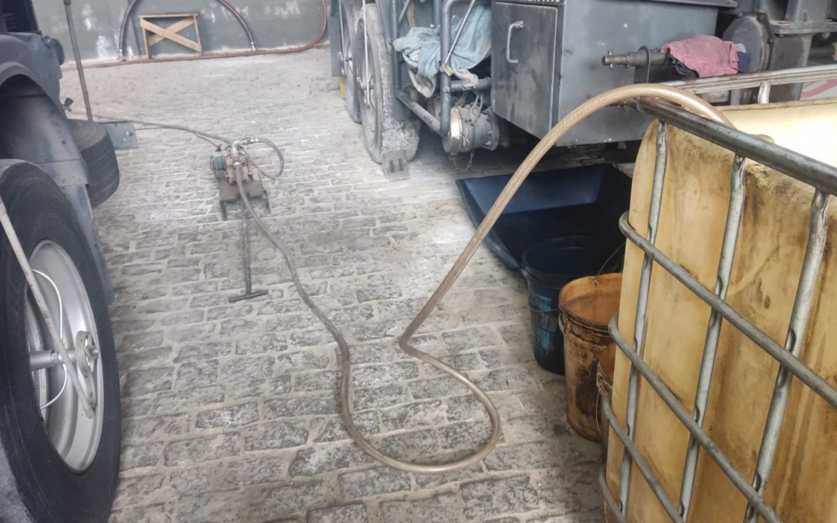 Empresa respons&aacute;vel pelo transporte e armazenamento do combust&iacute;vel n&atilde;o possu&iacute;a CNPJ e nem alvar&aacute; de funcionamento