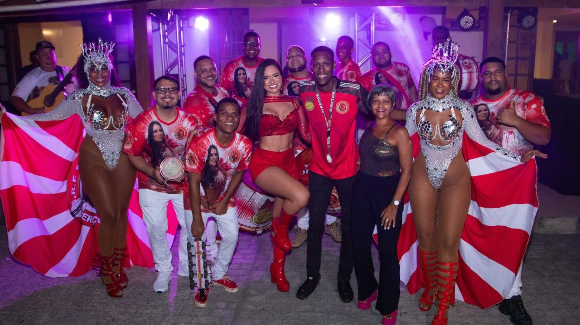 Rainha de Bateria da Estácio de Sá comemora os 26 anos com festança no Rio - Divulgação: Cris Cândido / Palmer Assessoria de Comunicação