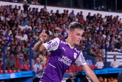 Vasco procura clube uruguaio e tenta empréstimo de jovem atacante