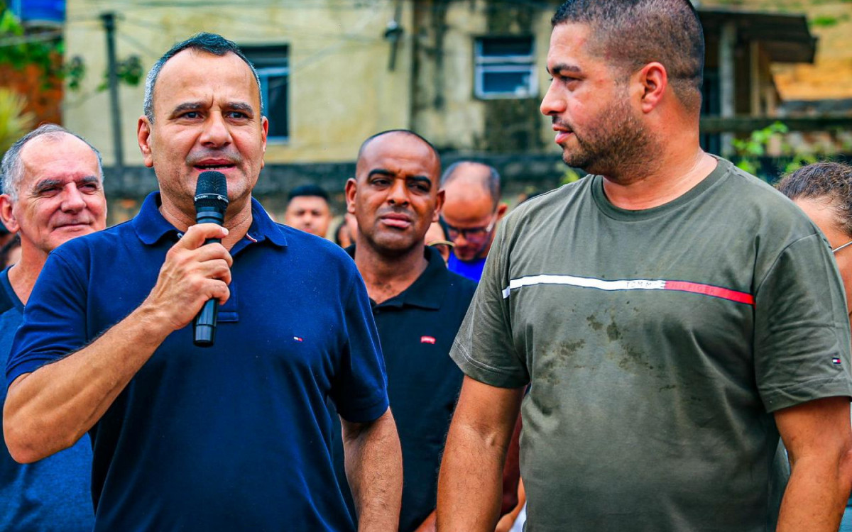 Prefeito Waguinho refor&ccedil;ou que as obras do bairro Malhap&atilde;o ser&atilde;o conclu&iacute;das