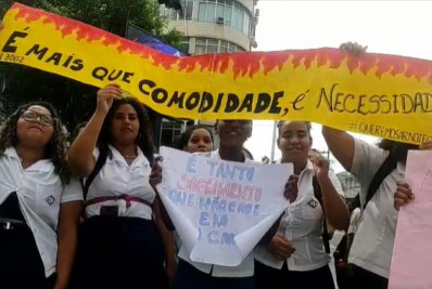 Nilópolis: Alunos do Instituto de Educação Carlos Pasquale protestam cobrando ar-condicionado nas salas