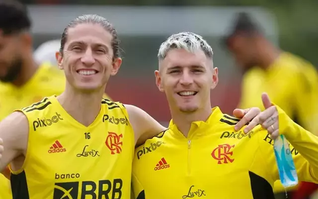 Flamengo não terá laterais no banco de reservas contra o Vasco