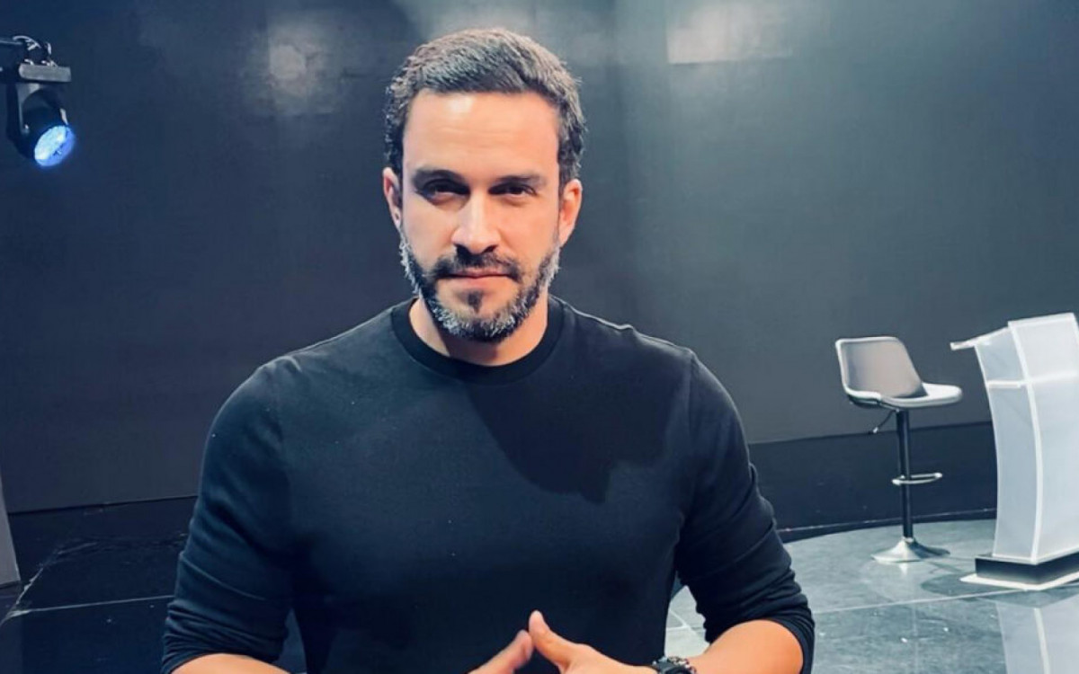 JP Vergueiro comandava o Primeiro Jornal na sede da emissora em S&atilde;o Paulo