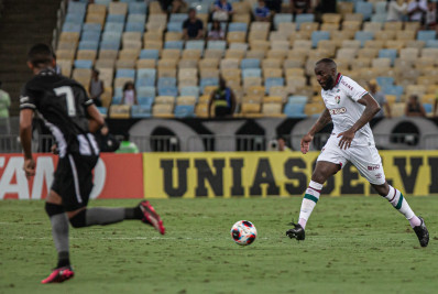 Manoel apresenta evolução em recuperação e deve retornar antes do prazo