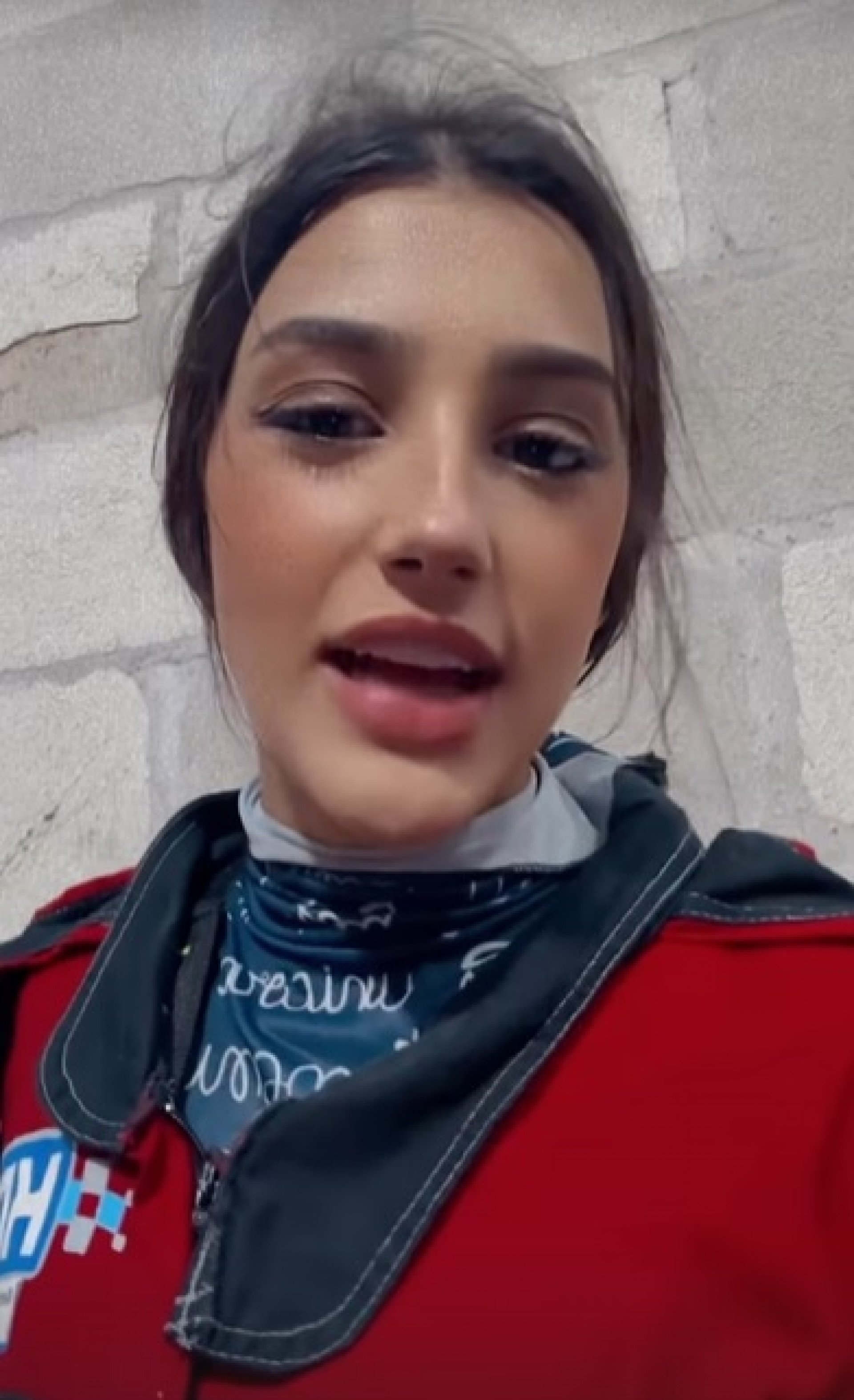 Bia Miranda dá detalhes sobre acidente de Kart - Reprodução de vídeo