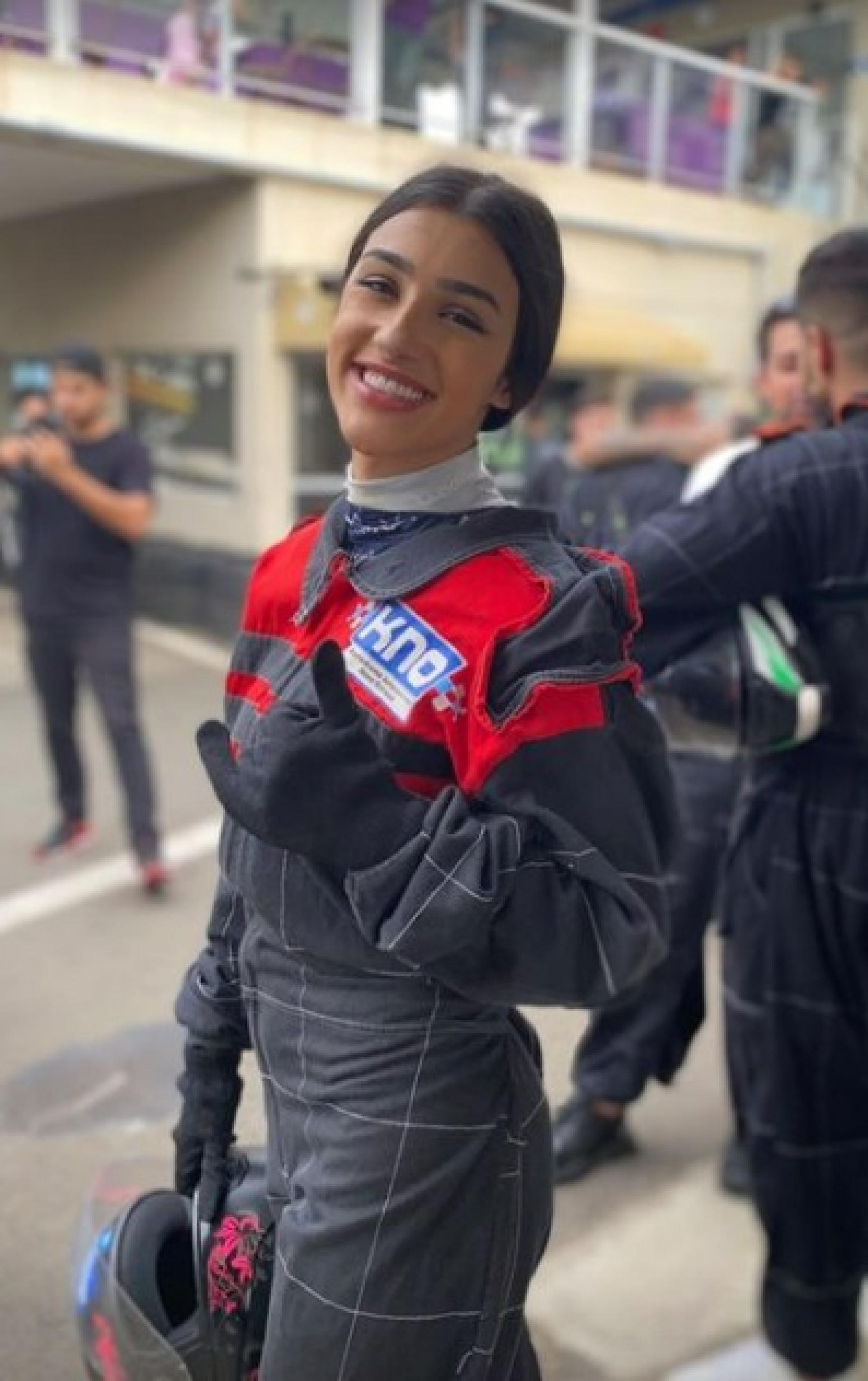 Bia Miranda dá detalhes sobre acidente de Kart - Reprodução de vídeo