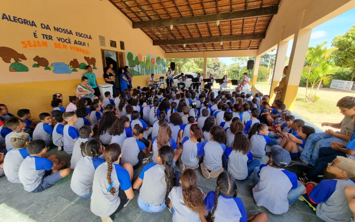 Projeto passa a alcan&ccedil;ar 10 escolas da rede municipal
