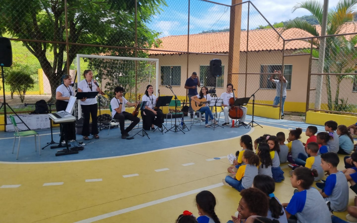 Projeto passa a alcan&ccedil;ar 10 escolas da rede municipal