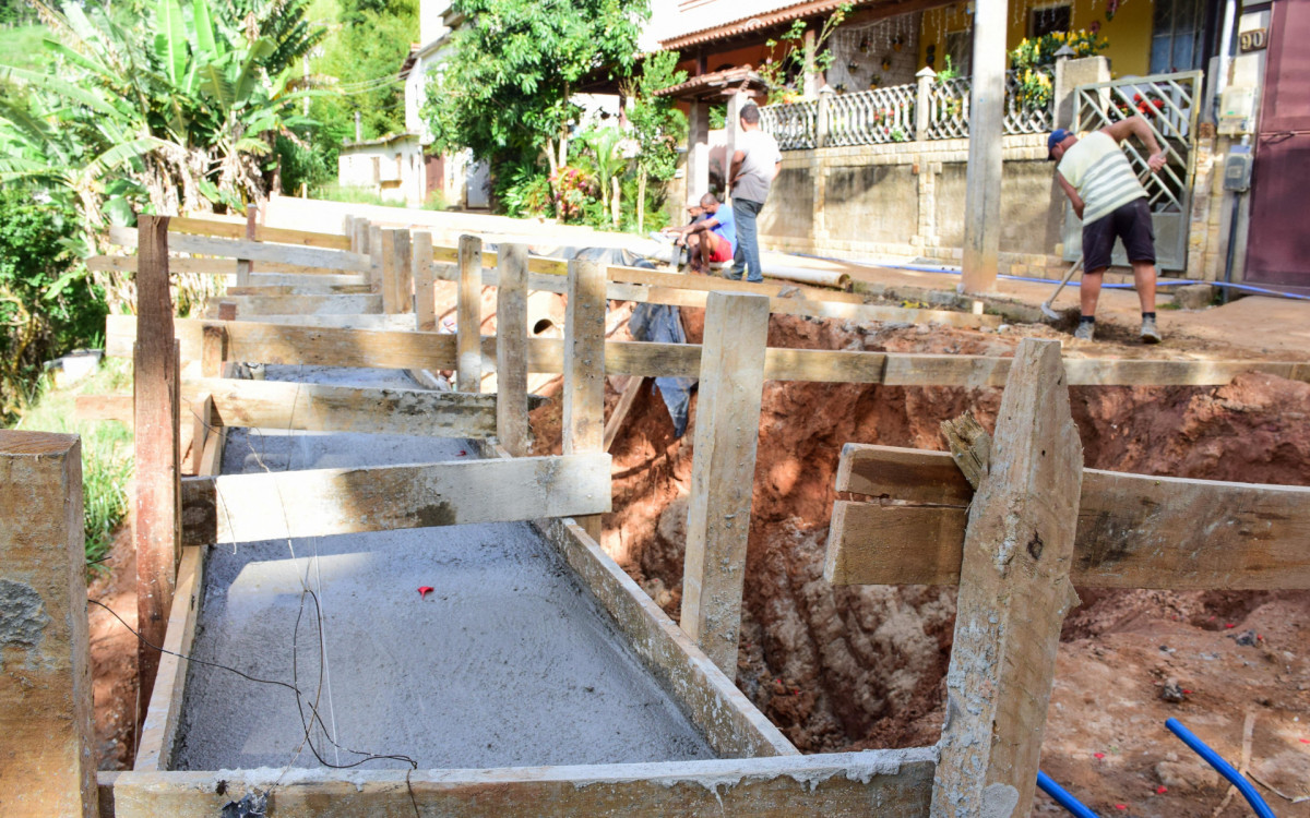 Muros oferecem seguran&ccedil;a aos moradores de Paty
