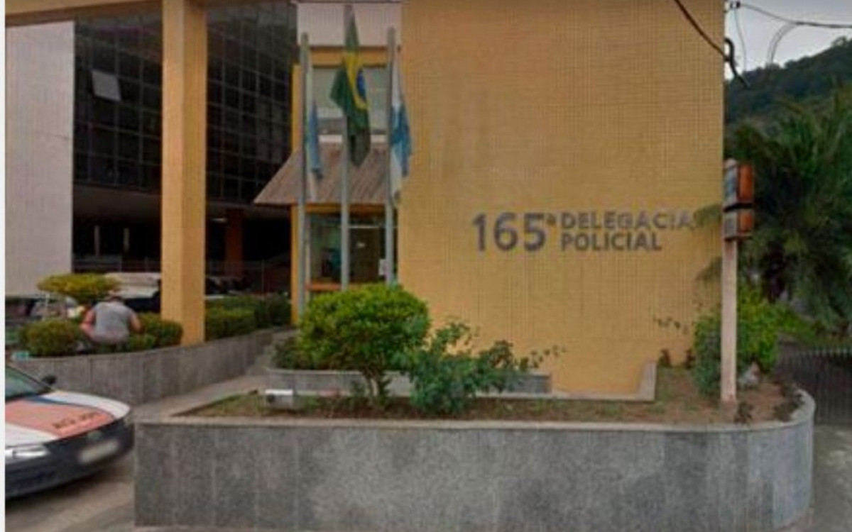 Vereador preso por policiais civis foi levado para 165ª DP por homicídio e tentativa de homicídio - Divulgação/Polícia Civil