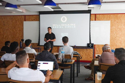 'Coaches de namoro': grupo americano é investigado por turismo sexual no Brasil