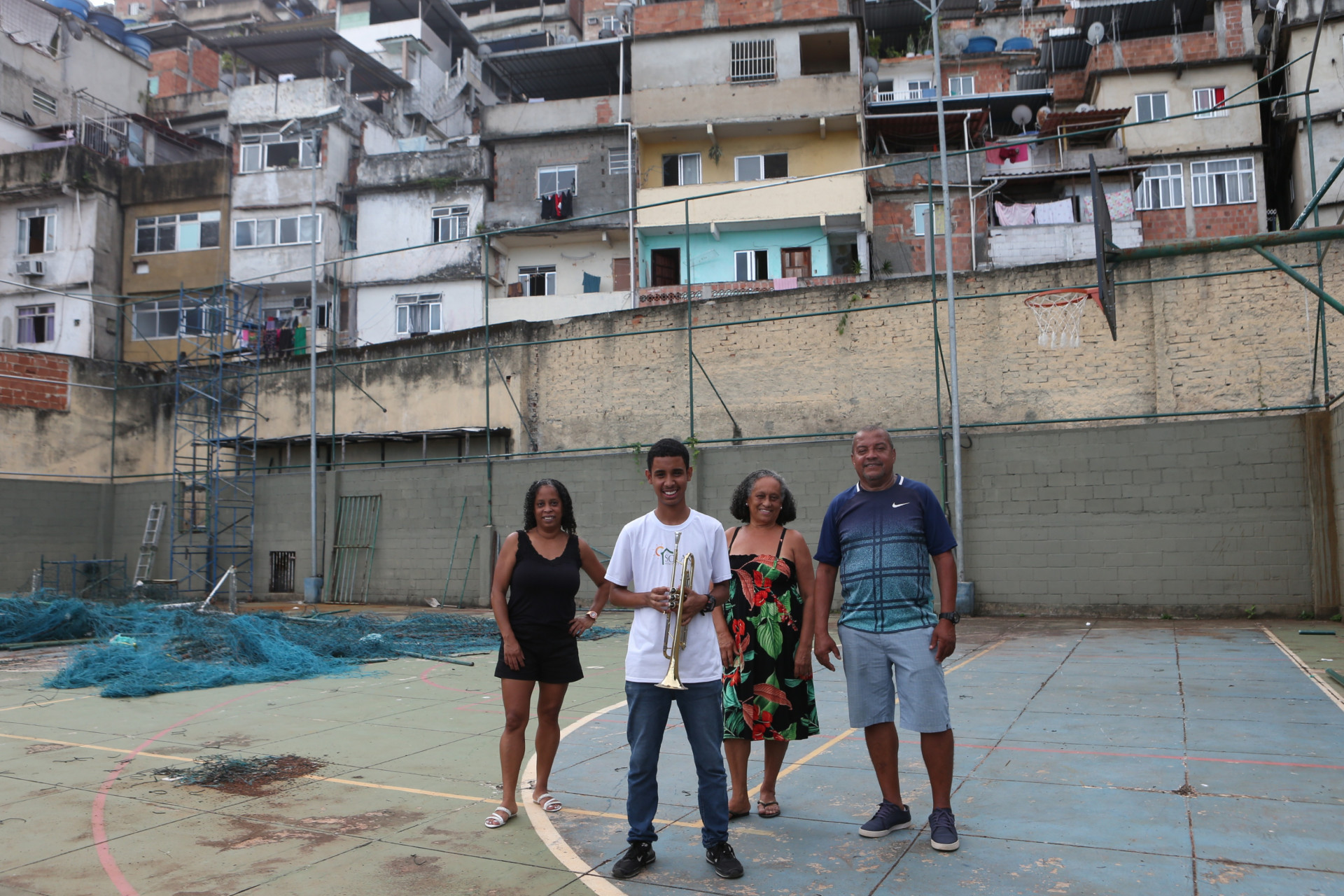 Luiz Miguel toca trompete na orquestra do projeto. Sua fam&iacute;lia disse que n&atilde;o teria condi&ccedil;&otilde;es de bancar seus estudos se n&atilde;o fosse o programa - Cl&eacute;ber Mendes/Ag&ecirc;ncia O Dia