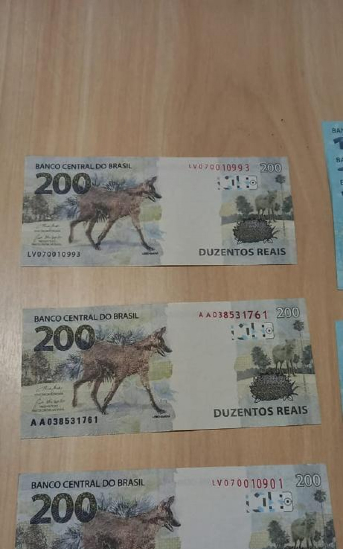 Homem estava com R$ 2 mil em notas falsas