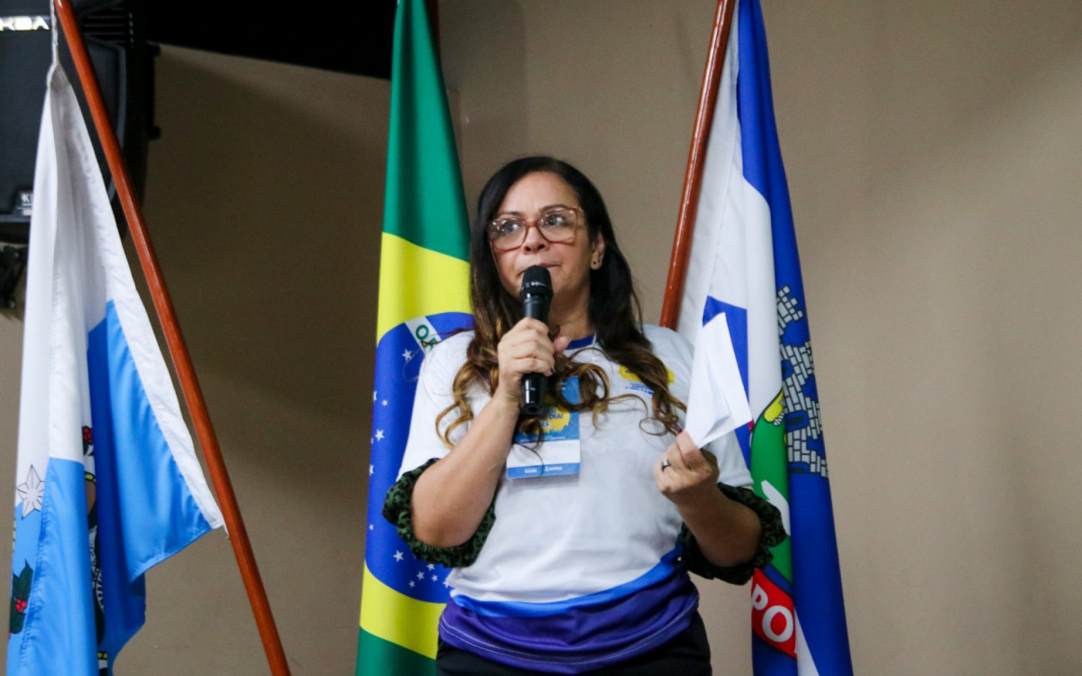 A secret&aacute;ria de Sa&uacute;de, Lenise Monteiro, foi uma das mediadoras da Confer&ecirc;ncia