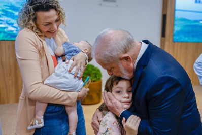 Lula se encontra com família de petista assassinado por apoiador de Bolsonaro