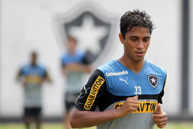 Ex-jogador do Botafogo acerta com clube da segunda divisão do Carioca