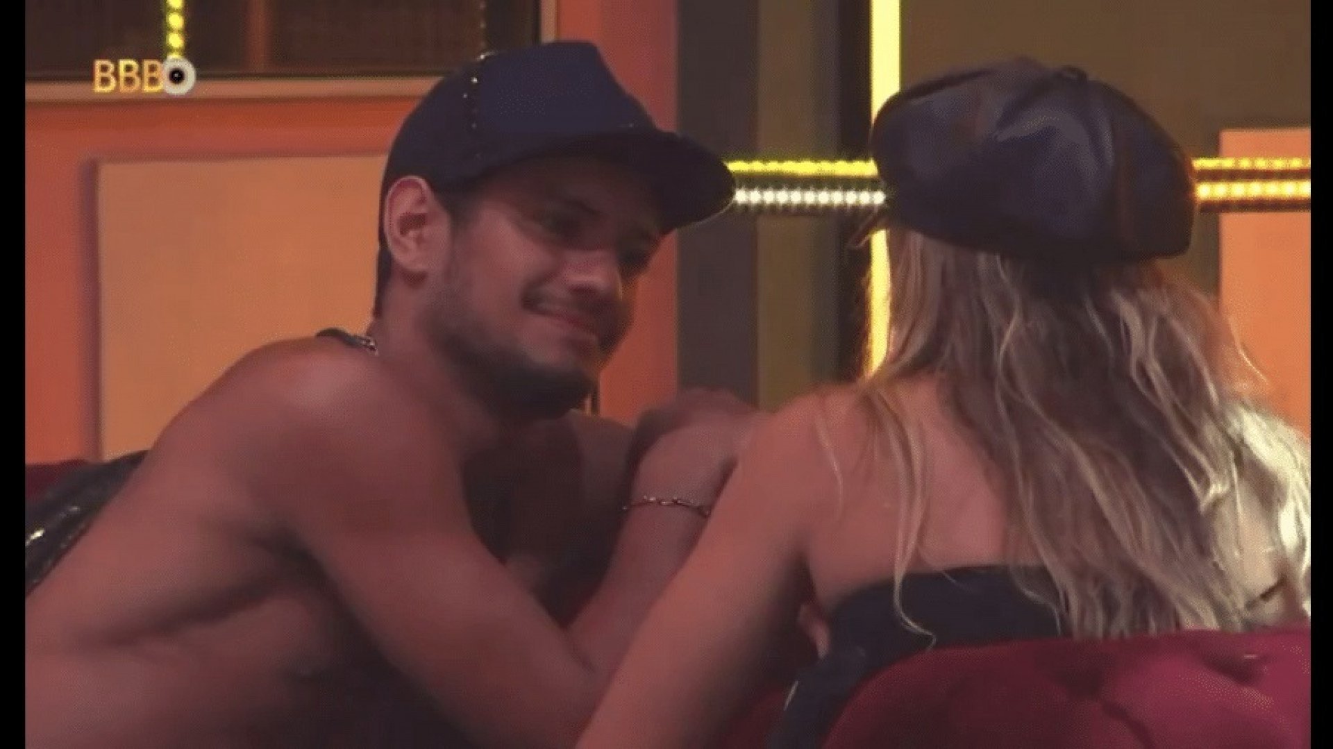 Gabriel Santana se declara para Bruna Griphao - Reprodução