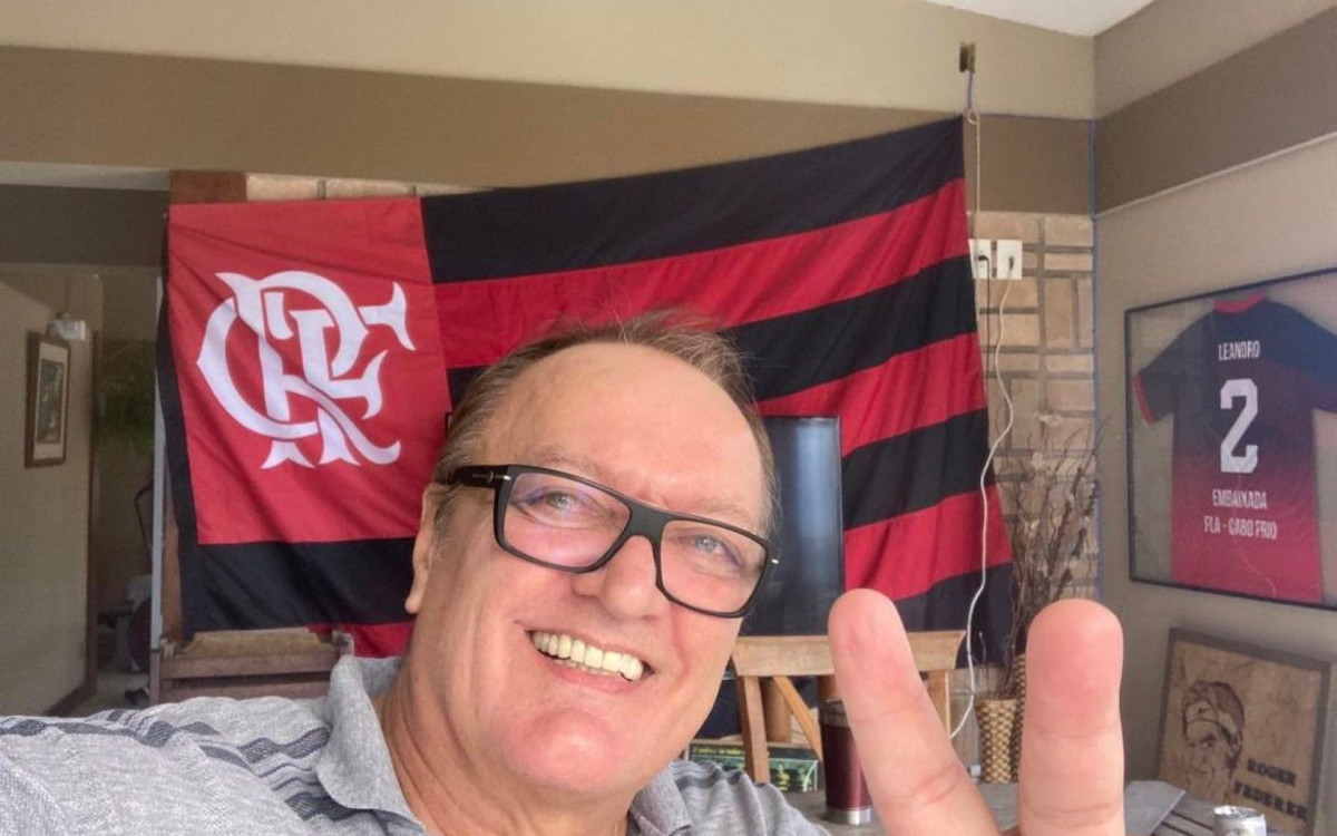 Aniversariante do dia, Leandro mostra preocupação com atual momento do Flamengo