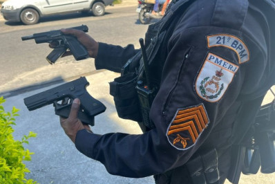 Polícia prende criminoso e impede roubo de veículo em Meriti