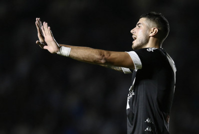 Acabou a paciência? Pedro Raul é xingado após eliminação do Vasco na Copa do Brasil