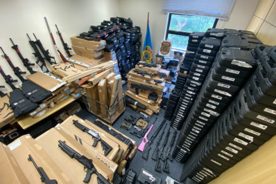 PF apreende cerca de mil armas que seriam usadas para comércio ilegal na Baixada