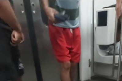 Troca de tiros entre PMs e criminosos no Jacarezinho deixa três feridos