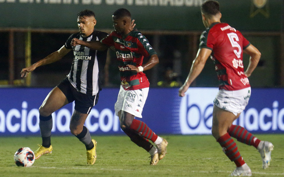 Tiquinho, Partida entre Portuguesa RJ x Botafogo pela Taça Rio no Estádio Luso Brasileiro. Nesta noite de Sábado (18/03). - Vitor Silva/Botafogo