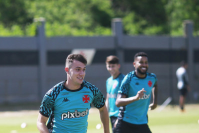 Lucas Piton garante: 'Vasco chega forte para o Brasileiro'